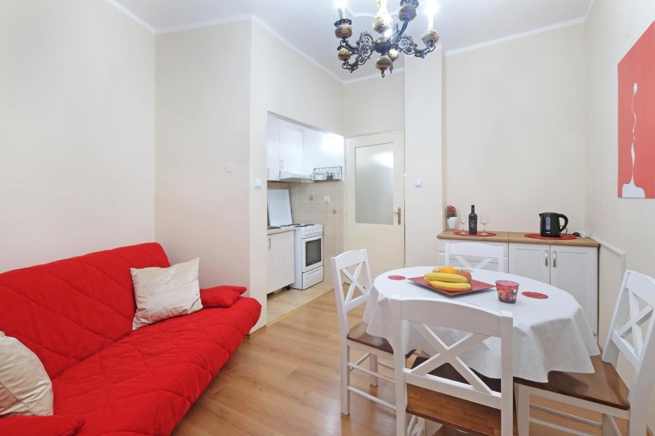 Illusion Downtown Apartment เบลเกรด ภายนอก รูปภาพ