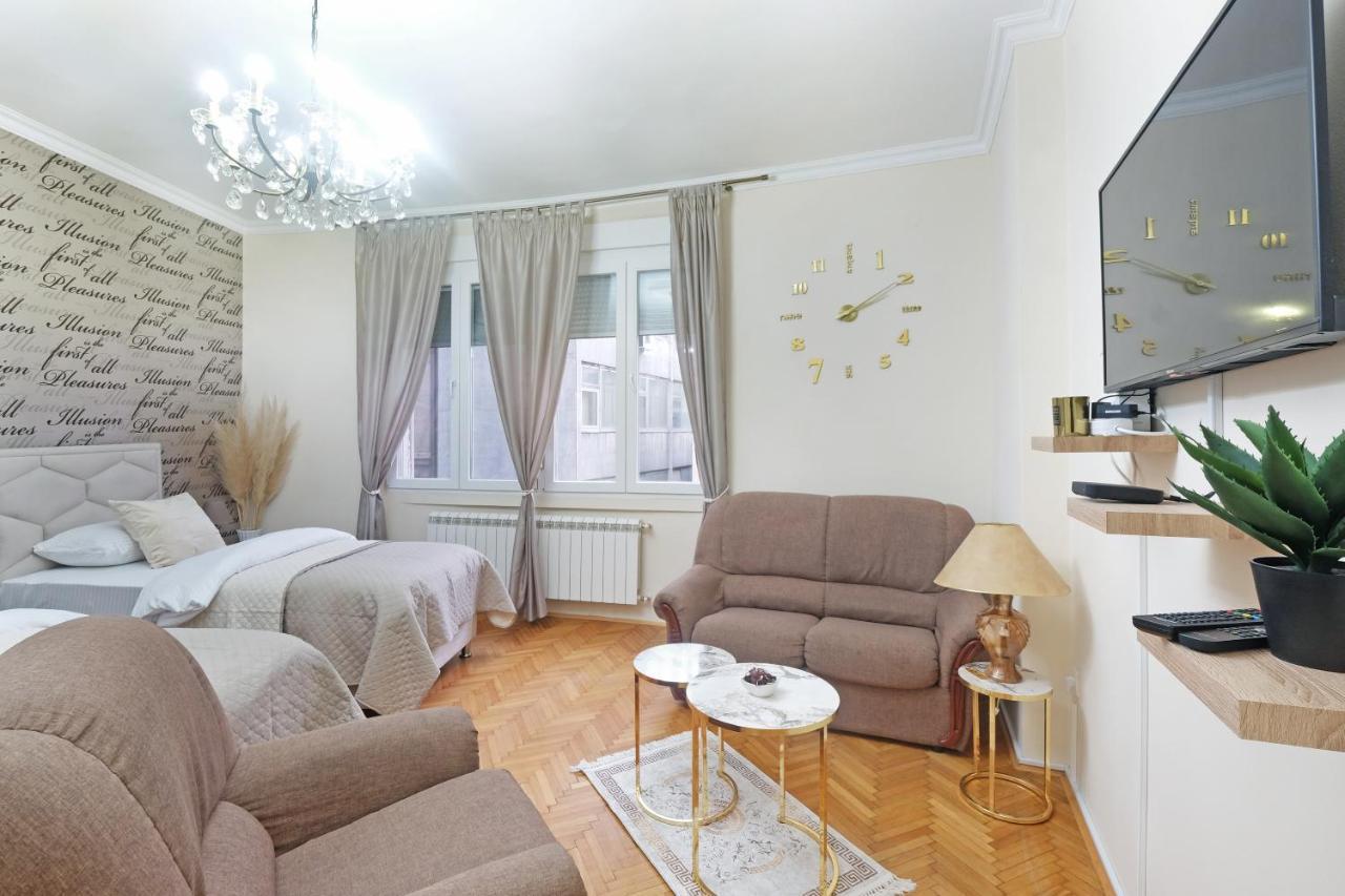 Illusion Downtown Apartment เบลเกรด ภายนอก รูปภาพ